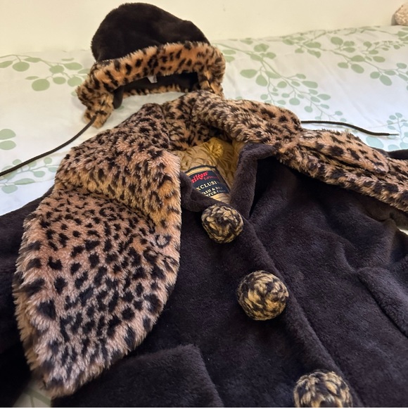 VINTAGE MILTON FAUX FUR BROWN COAT + HAT - Picture 2 of 9